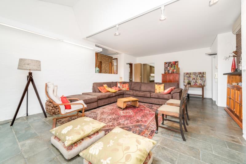 Click to view all images 15A Merton Street Albert Park VIC 3206 - Image 3