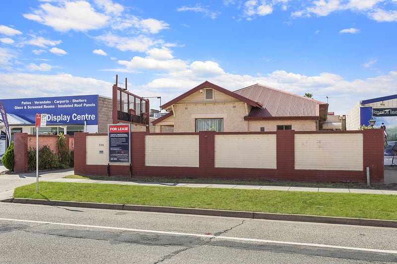 1-2/596 Hume Street Albury NSW 2640 - Image 1