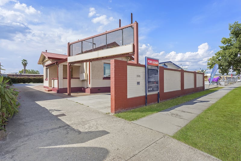 1-2/596 Hume Street Albury NSW 2640 - Image 2
