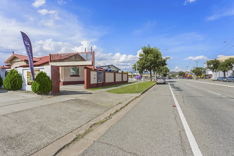 1-2/596 Hume Street Albury NSW 2640 - Image 3