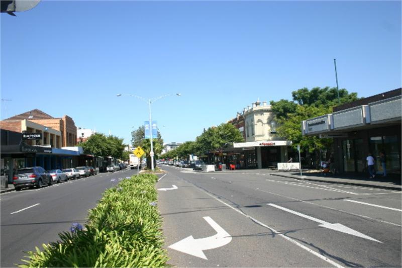 Click to view all images 295 Bay Street Port Melbourne VIC 3207 - Image 3
