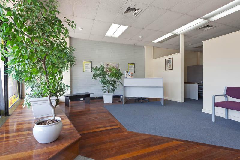 Click to view all images Shop 14/86 Maroondah Highway Ringwood VIC 3134 - Image 3