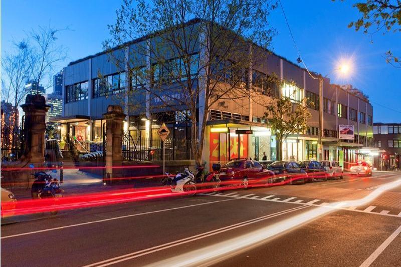 Click to view all images 8b, 285a Crown Street Surry Hills NSW 2010 - Image 1