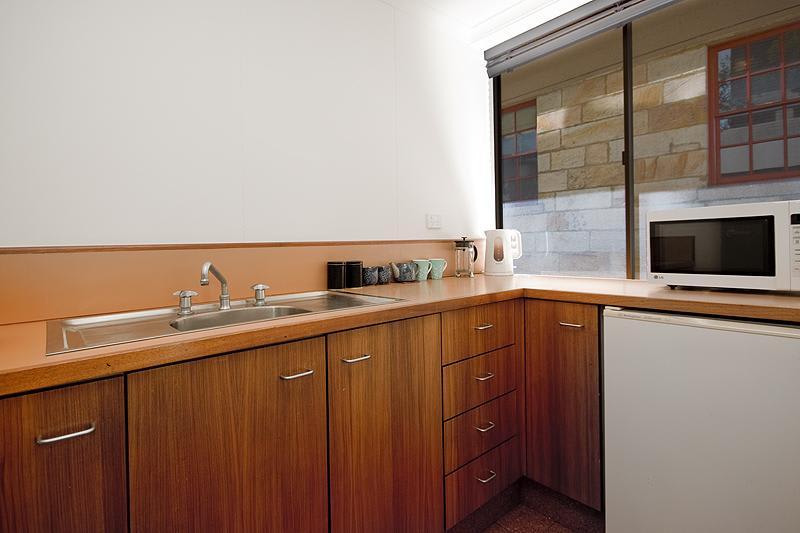 Unit 4/172  Pacific Highway North Sydney NSW 2060 - Image 1