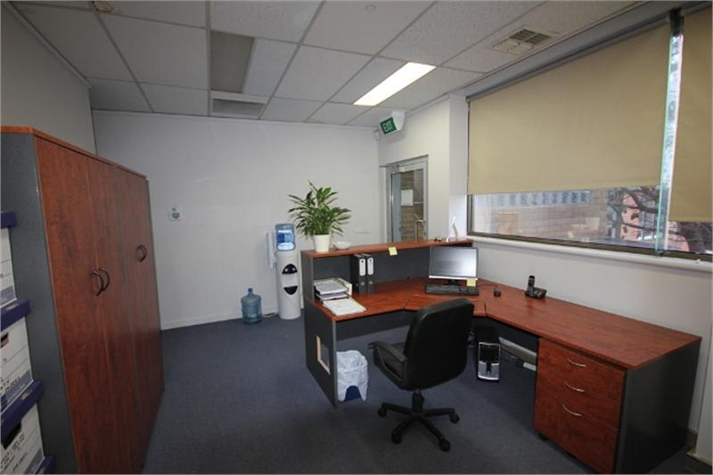 Click to view all images Suite 2/210 Whitehorse Road Balwyn VIC 3103 - Image 3
