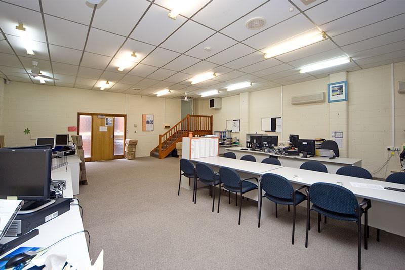 Click to view all images Unit 2/20 Fullarton Road Norwood SA 5067 - Image 3