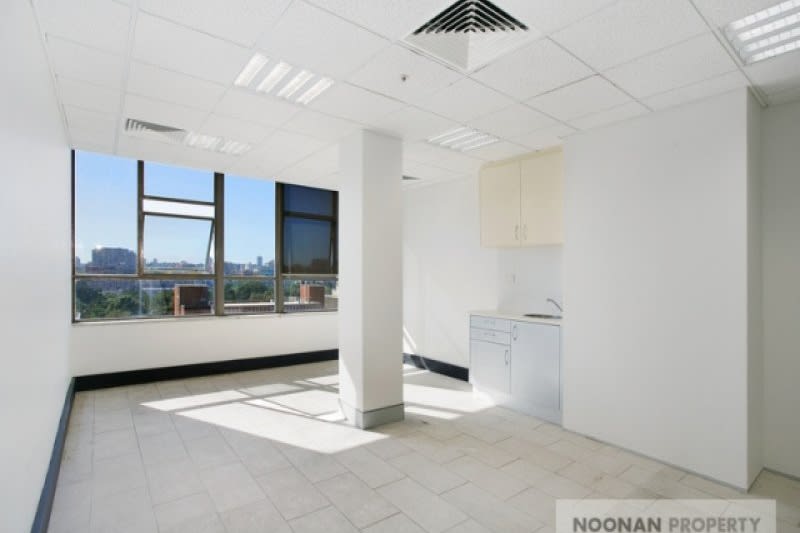 Click to view all images 229 Macquarie Street Sydney NSW 2000 - Image 1