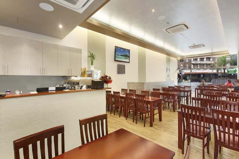 Click to view all images 2/300 Pacific Highway Crows Nest NSW 2065 - Image 1