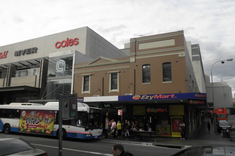 Click to view all images 2/6A Gray Street Bondi Junction NSW 2022 - Image 1