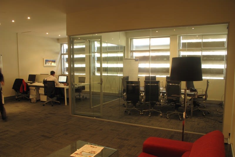 Click to view all images 2/104 Buckingham Street Surry Hills NSW 2010 - Image 2