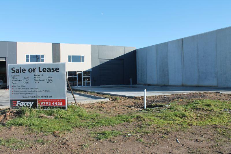 Click to view all images 1/31 Bormar Drive Pakenham VIC 3810 - Image 1