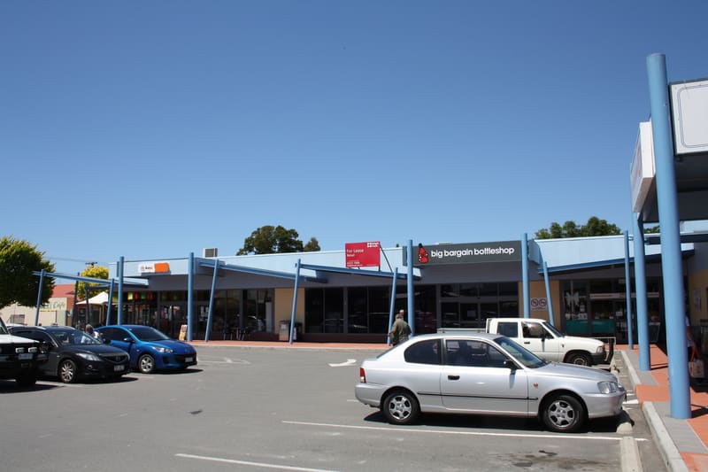 Click to view all images 2/29-33 Cecilia Street St Helens TAS 7216 - Image 3