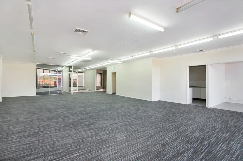 Click to view all images Beverly Hills NSW 2209 - Image 3