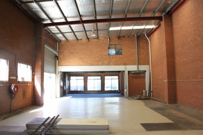 Click to view all images Unit 1/27 Norman Street Peakhurst NSW 2210 - Image 3
