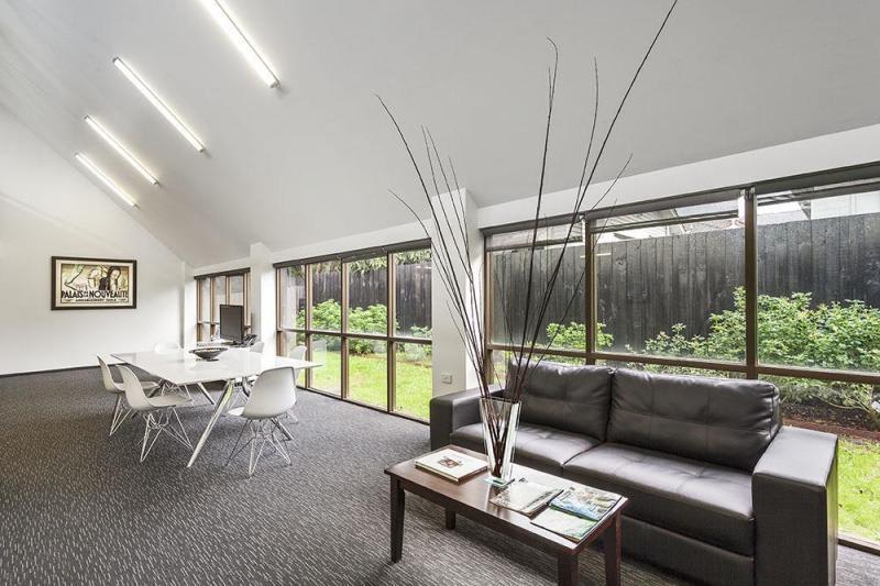 5/614 Hawthorn Road Brighton East VIC 3187 - Image 1