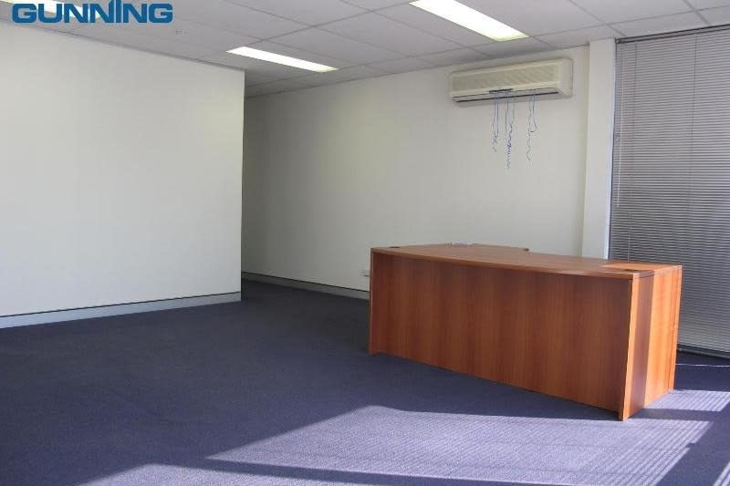 Click to view all images 10/13-15 Wollongong Road Arncliffe NSW 2205 - Image 3