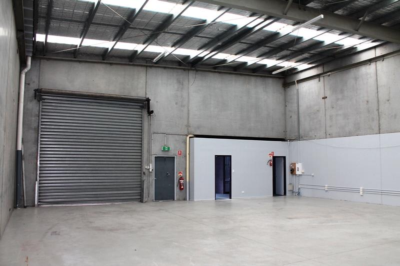8 Carl Court Hallam VIC 3803 - Image 3