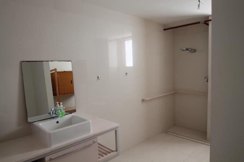 Click to view all images Newstead QLD 4006 - Image 3