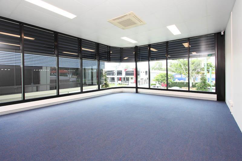 Bulimba QLD 4171 - Image 2