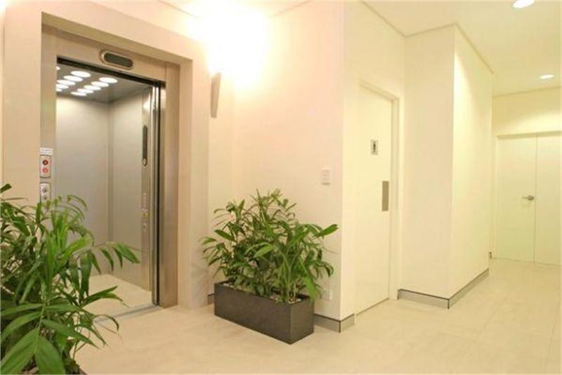 Click to view all images 1 Chaplin Drive Lane Cove NSW 2066 - Image 2