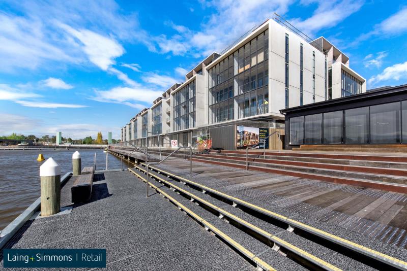 Click to view all images 37 Eastlake Parade Kingston ACT 2604 - Image 1
