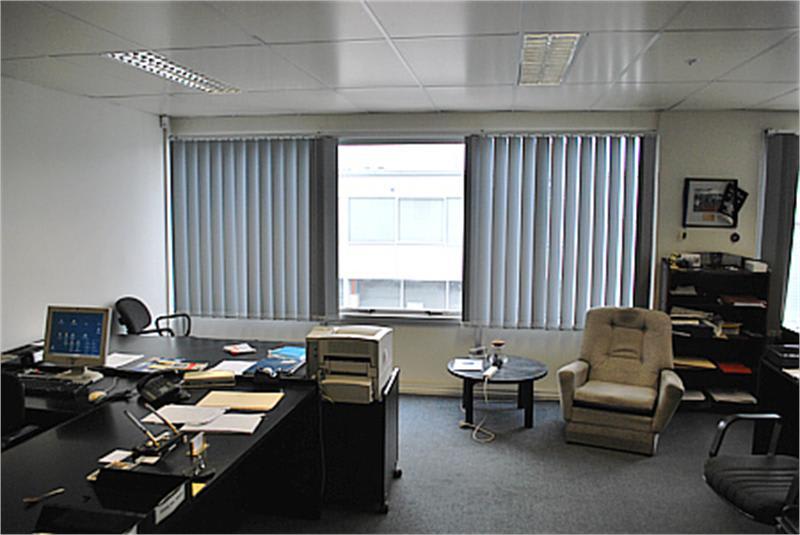 8/31-37 Howleys Road Notting Hill VIC 3168 - Image 2