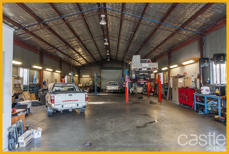 Click to view all images 38 Medcalf St Warners Bay NSW 2282 - Image 3