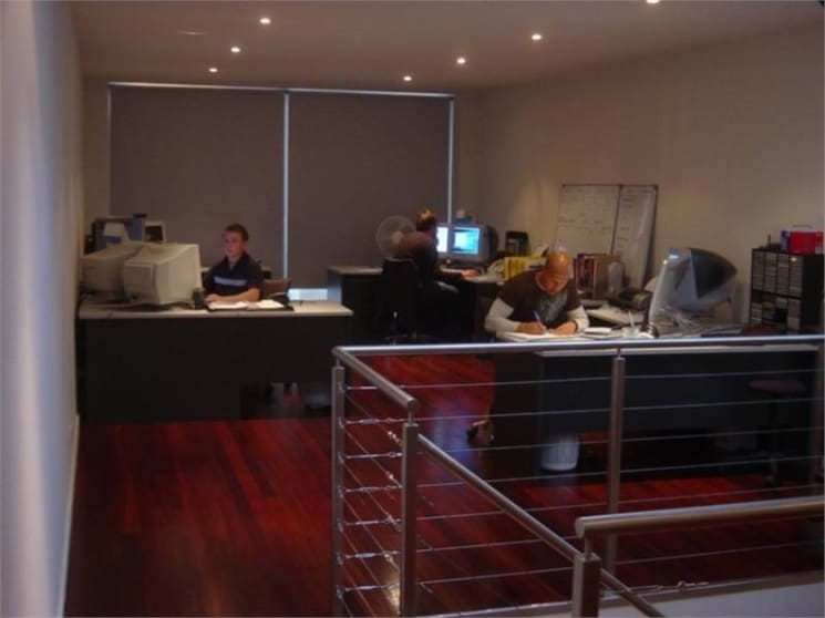 Click to view all images Unit 1/9-13 Thomas Place Prahran VIC 3181 - Image 3