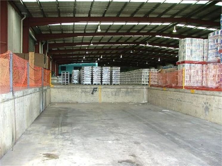 Click to view all images 98 - 102 Hume Highway Somerton VIC 3062 - Image 2