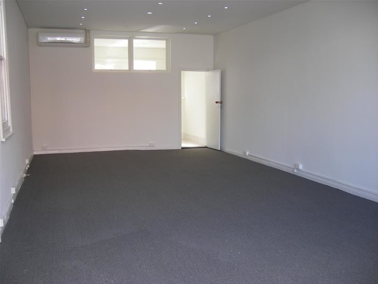 Click to view all images 304 Gilbert Street Adelaide SA 5000 - Image 2