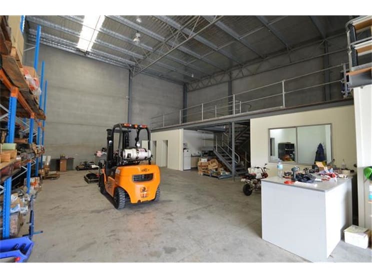 Unit 2/20 Spit Island Close Mayfield West NSW 2304 - Image 3