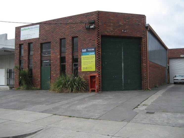 1/10 Dissik Street Cheltenham VIC 3192 - Image 2