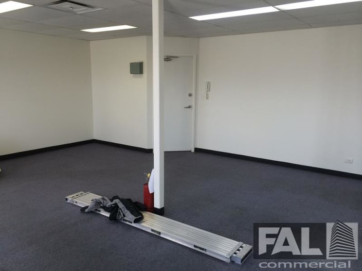 Click to view all images Suite 8/661 Oxley Road Corinda QLD 4075 - Image 2
