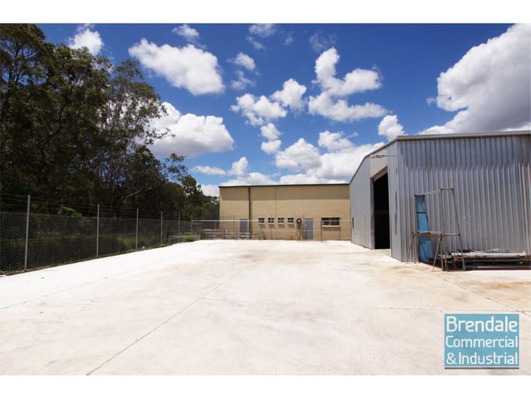 Click to view all images 20 Leanne Crescent Lawnton QLD 4501 - Image 3