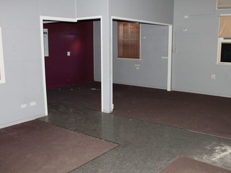 Click to view all images 1/77 Vacy Street Newtown QLD 4350 - Image 2