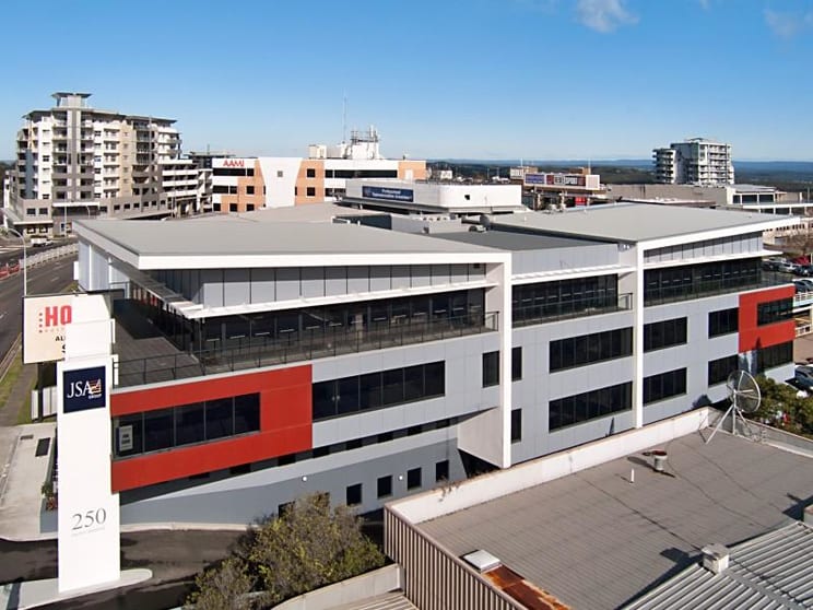 Click to view all images Suite 4c/250 Pacific Highway Charlestown NSW 2290 - Image 3