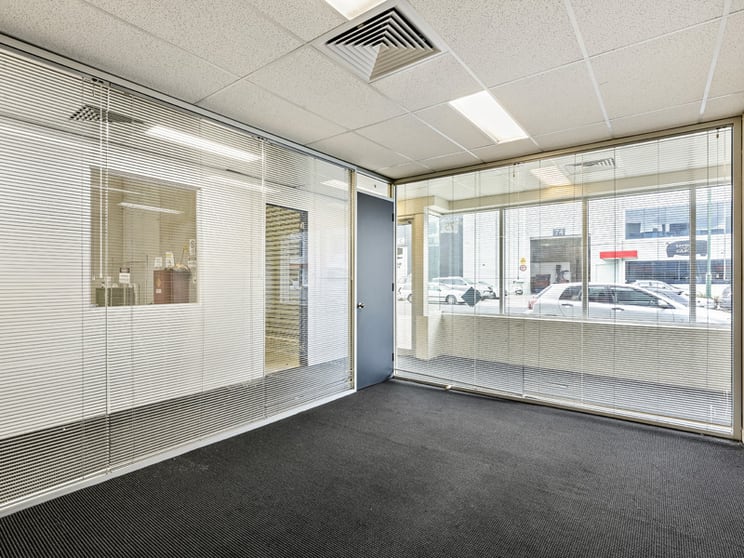 75 Bakehouse Road Kensington VIC 3031 - Image 2