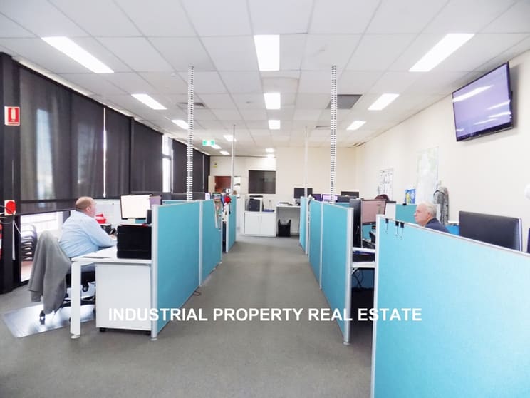 Click to view all images Arndell Park NSW 2148 - Image 2