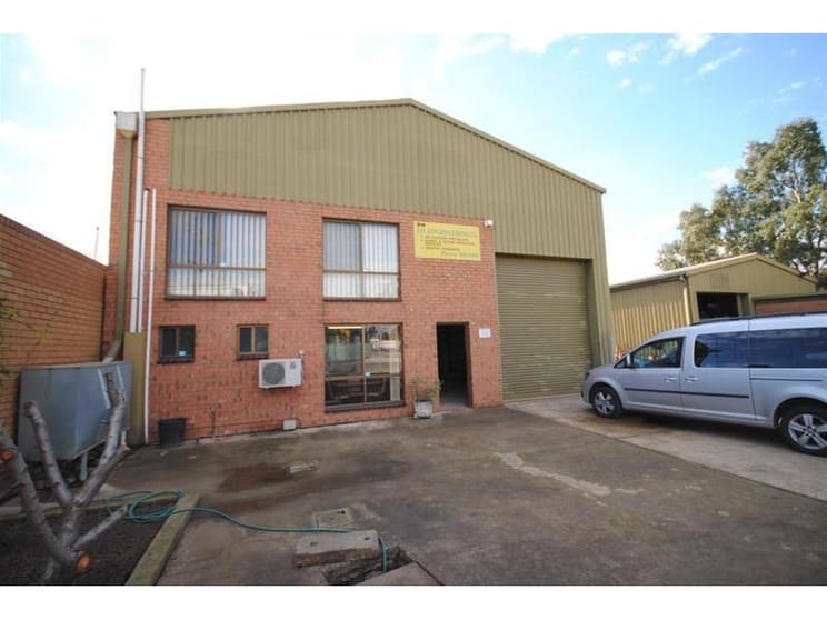 Click to view all images 20 Wing Street Wingfield SA 5013 - Image 2