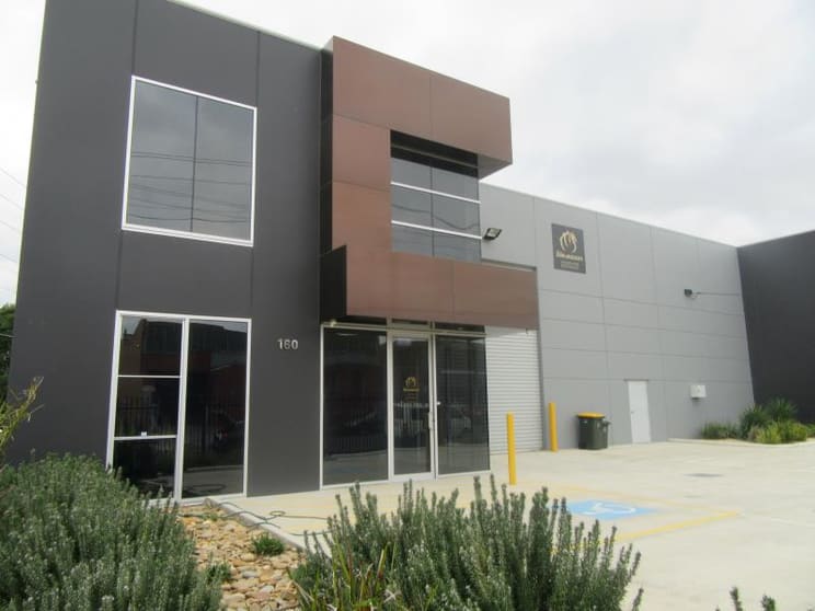 Click to view all images 160 Christmas Street Fairfield VIC 3078 - Image 2