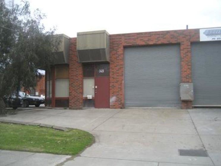 Click to view all images 3/23-25 Shearson Crescent Mentone VIC 3194 - Image 1