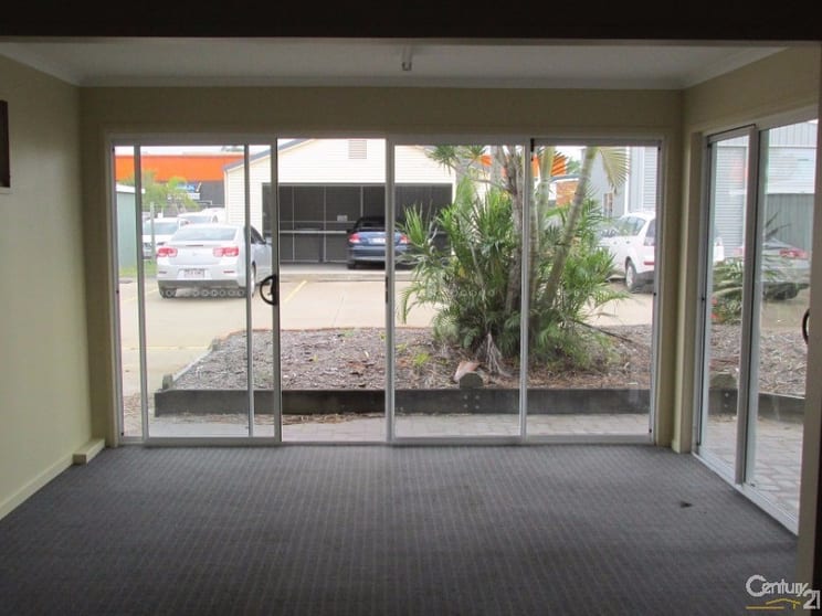 Click to view all images 3/97 Old Maryborough Road Pialba QLD 4655 - Image 2