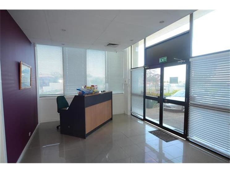 Click to view all images Unit 8/60 Griffith Road & 57 Crescent Road Lambton NSW 2299 - Image 2