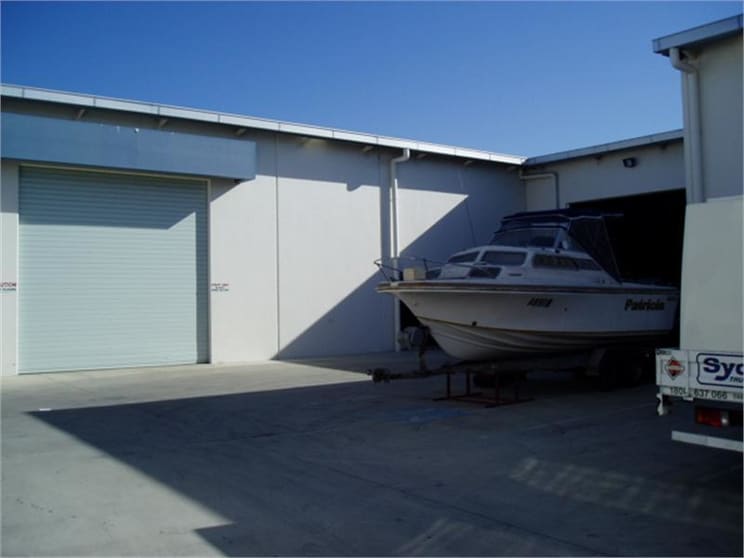 Click to view all images Clontarf QLD 4019 - Image 1
