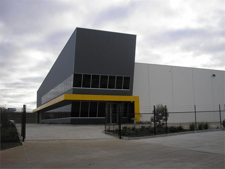 Click to view all images Warehouse 2/34 Buys Court Derrimut VIC 3030 - Image 1