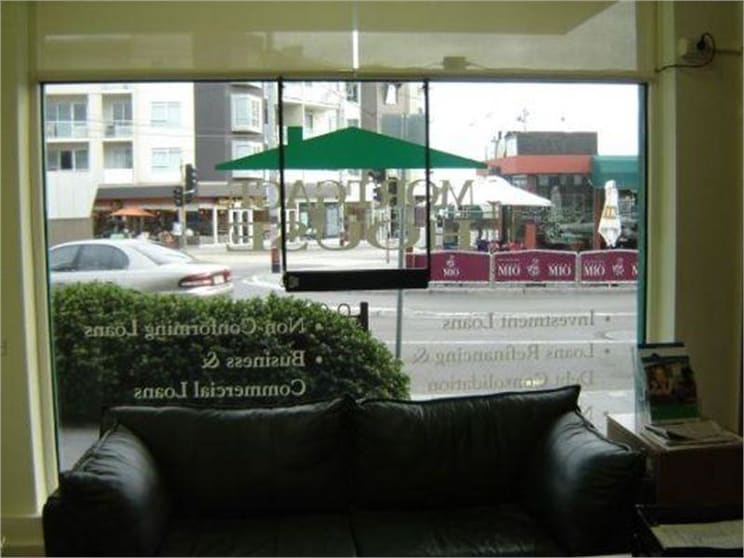 Click to view all images 1 Gordon Street Elsternwick VIC 3185 - Image 3