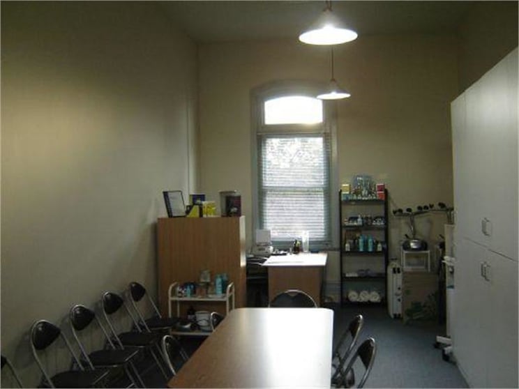Click to view all images 1a/1 Riddell Parade Elsternwick VIC 3185 - Image 1