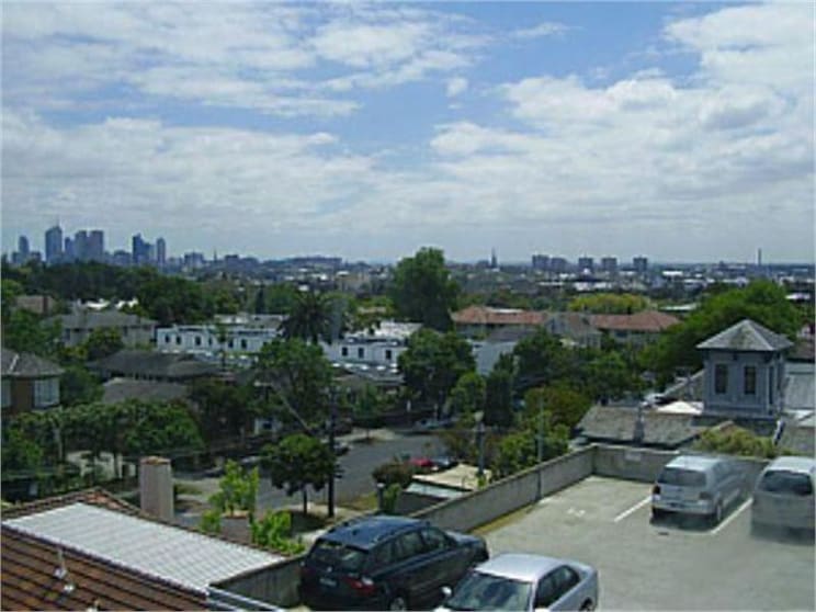 Click to view all images Toorak VIC 3142 - Image 1