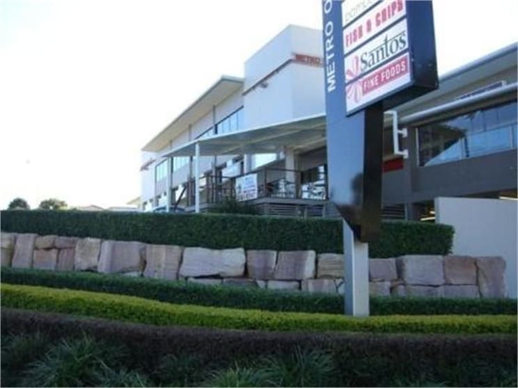 Click to view all images Bridgeman Downs QLD 4035 - Image 2