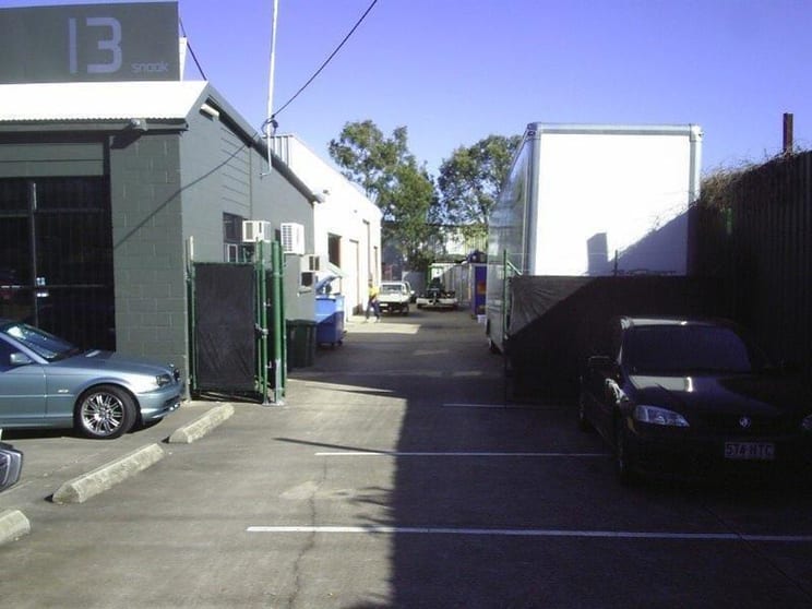 Click to view all images Clontarf QLD 4019 - Image 2
